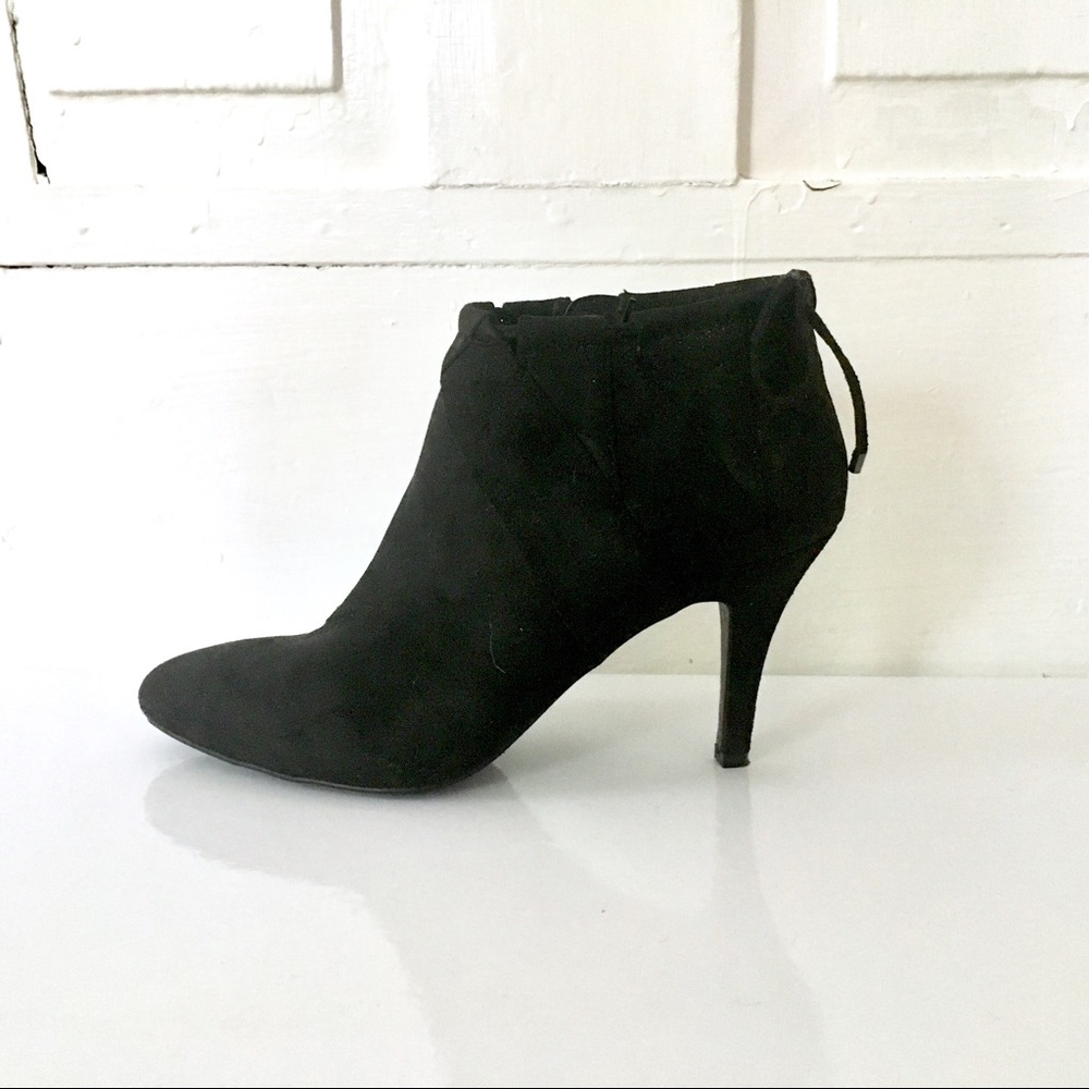 Black Side-Zip Booties with Heel. Size 7.5